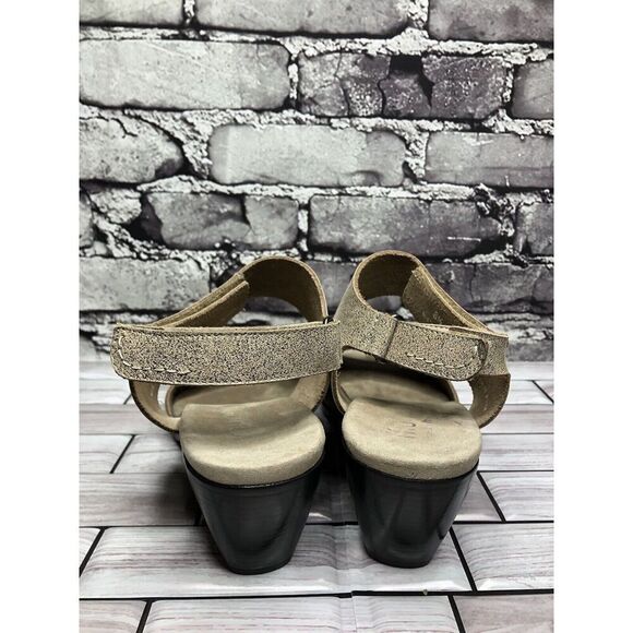 Munro American Taupe Shimmer Leather Strap  Casual Heels Women’s Sz 8.5M US/39EU - Picture 4 of 16